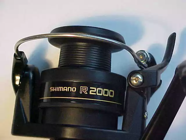 Carrete de pesca Shimano IX 2000R