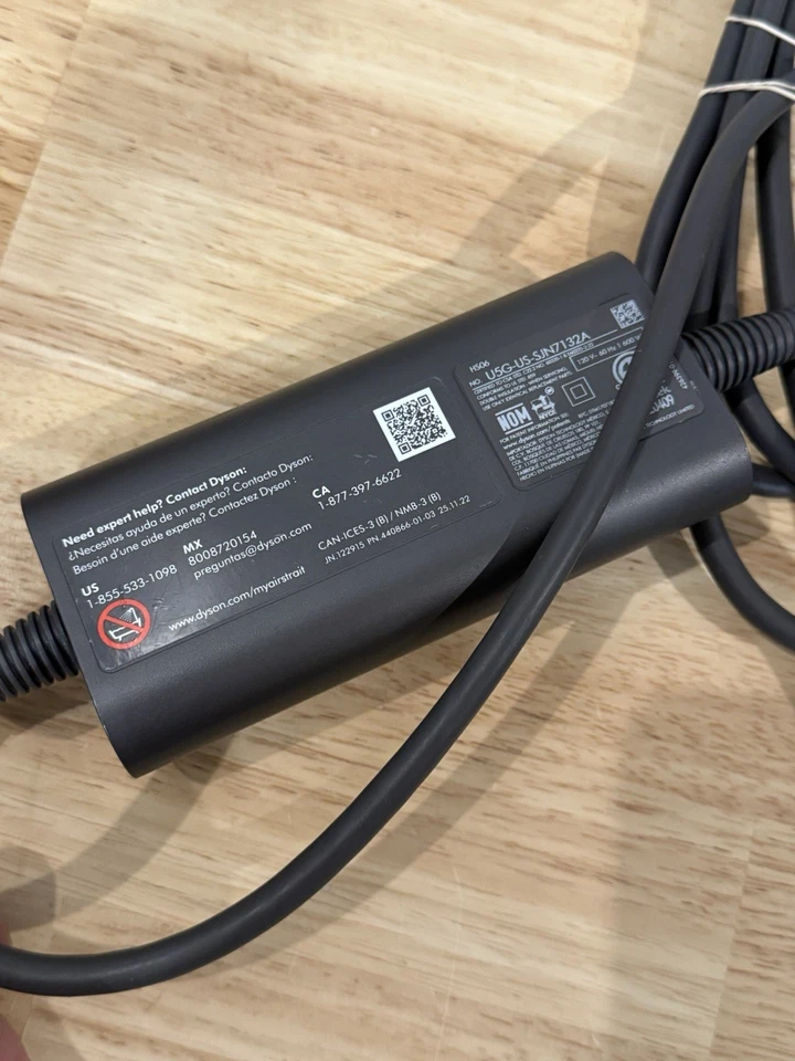 Alisadora Dyson Airstrait HS06 níquel/cobre, USADA Foto 4 de 4