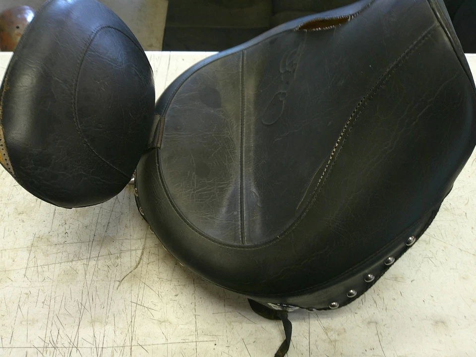 1999-2003 Yamaha road star xv1600 front driver mustang seat with backrest - Image 4 of 4