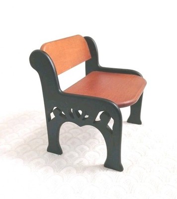 Wooden Doll Bench With Cut-Outs For Dolls And Bears Up To 18'' Brown Black NICE
