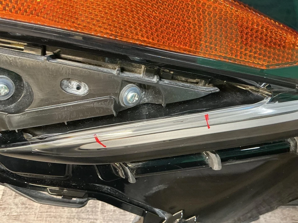 22-24 Lexus ES350 RH Passenger Side Headlamp Assembly OEM - Image 4 of 4