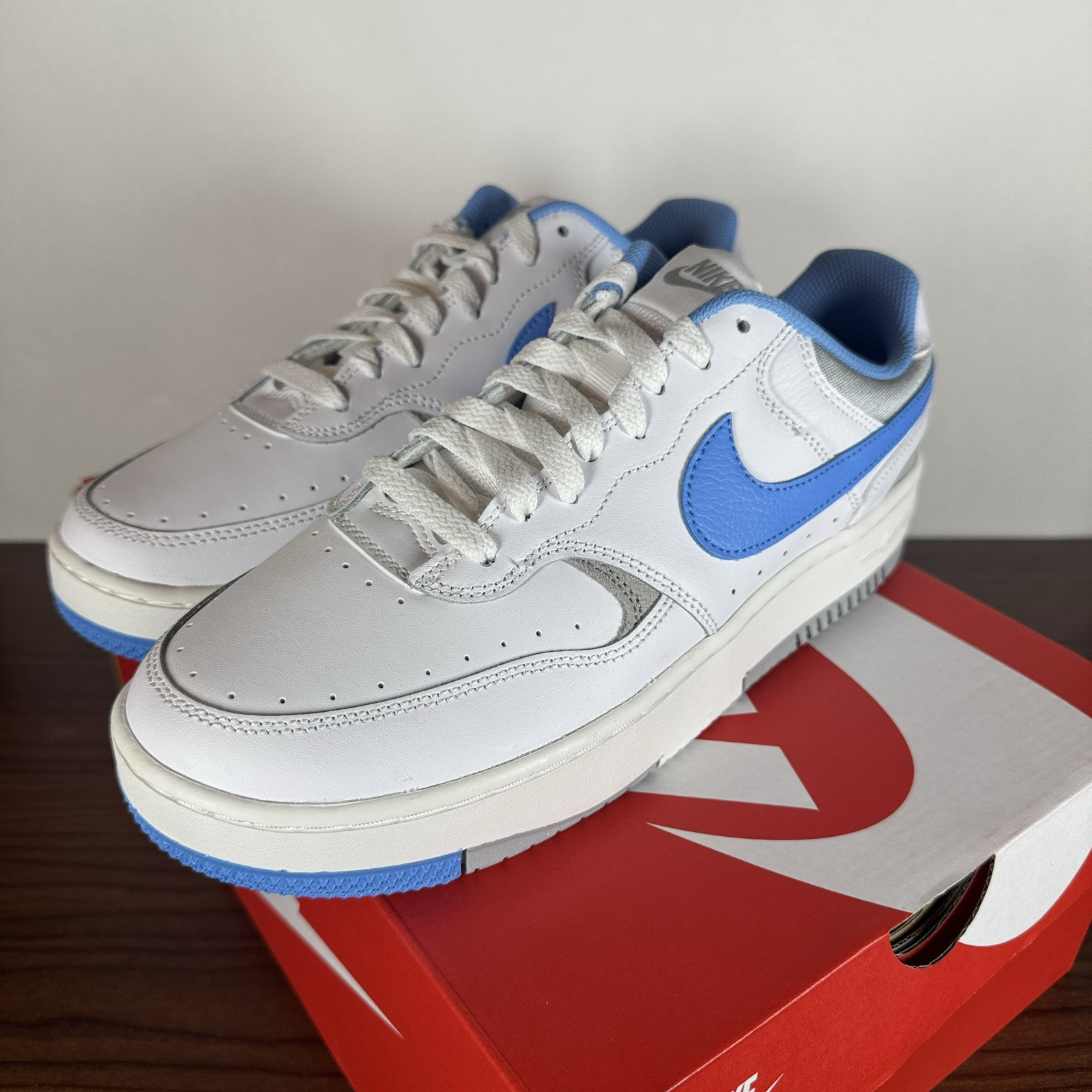 Nike Gamma Force Low University Blue White Sneakers Womens 9.5-11 image 3