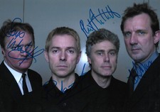 Dr. Feelgood autographs signed 20x30 cm picture