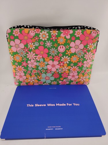 CASETiFY Impact Folio Case für iPad Air Groovy Pattern Clear Black - Bild 1 von 3