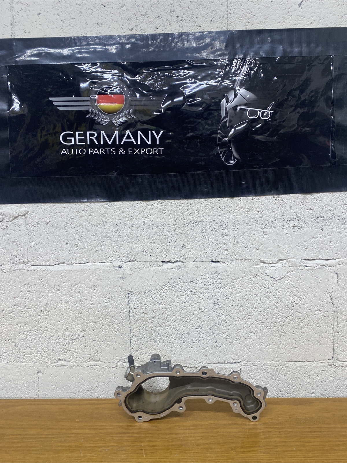 2016 Maserati Qauttroporte S Q4 Thermostat Housing 000291362 14-18