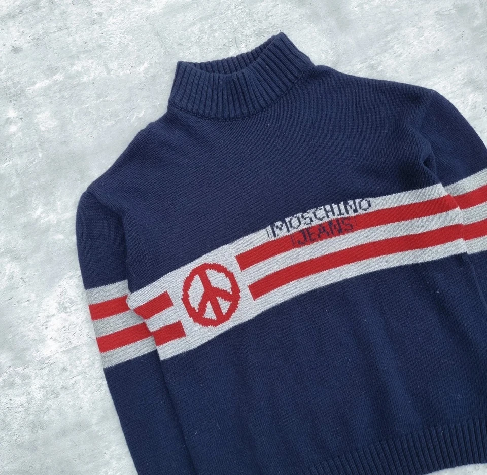 Vintage 90s Moschino Jeans Spellout Pullover Chunky Knit Sweater - Image 4 of 4