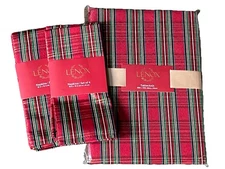 Lenox Holiday Nouveau Dazzle  Red Plaid Shimmery Tablecloth 60x 84 & 8 Napkins