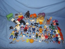GROS LOT DE FIGURINES/ANIMAUX PLAYMOBIL + ACCESSOIRES