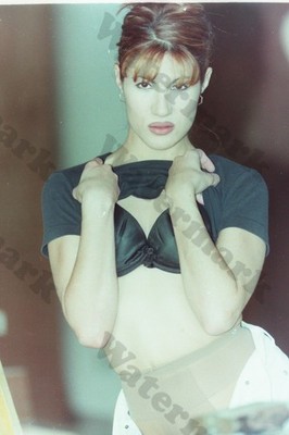 Busty glamour woman pinup pose Vintage 35mm film Negative  V0a1