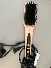 Lange le Vite Ceramic Straightening Brush Blush Light Pink