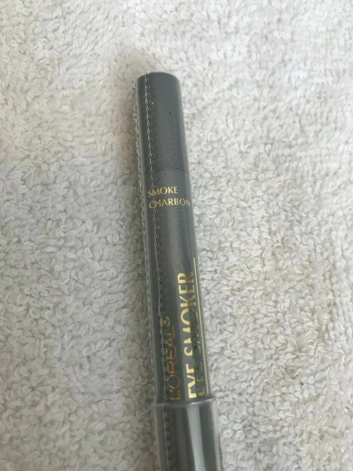 Loreal Eye Smoker Line and Shadow Crayon (SET OF TWO SILVER) NEW - Image 2 of 3
