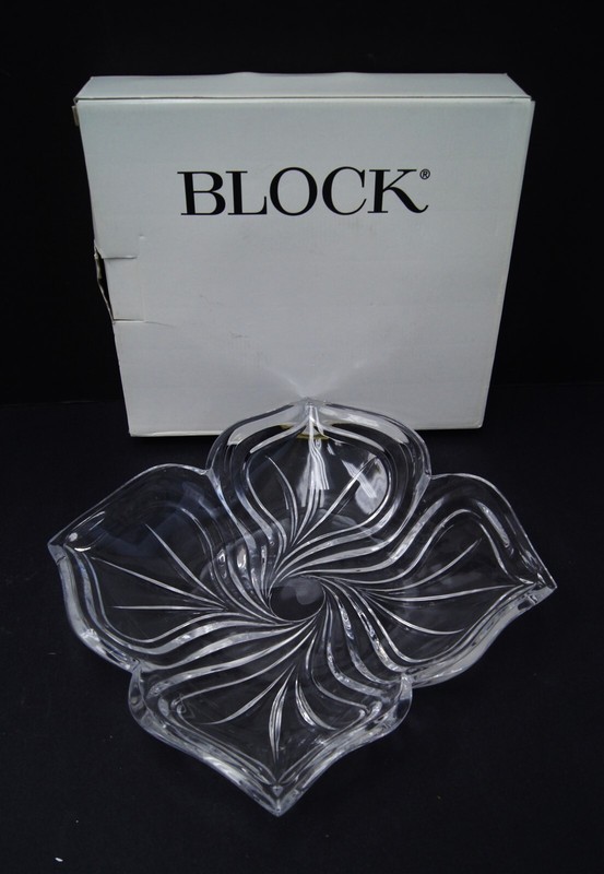 BLOCK "Silhouette" Crystal Flower Shaped Platter W/ Box 11.5" 