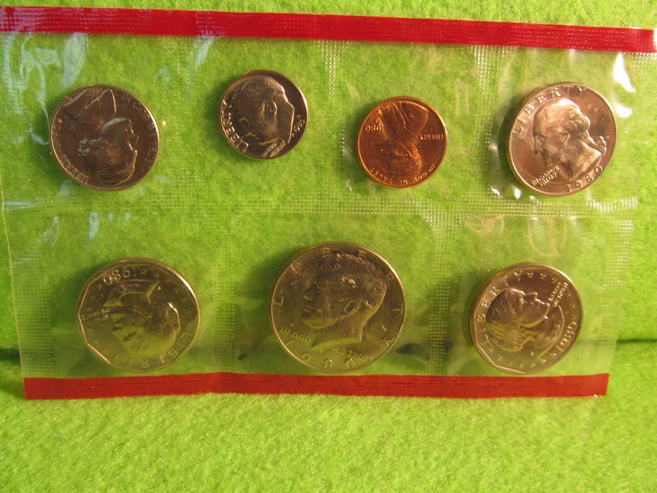 1980 U.S. MINT SET, 1 P AND 1 D, 13 COINS TOTAL, BU CONDITION - Image 3 of 4