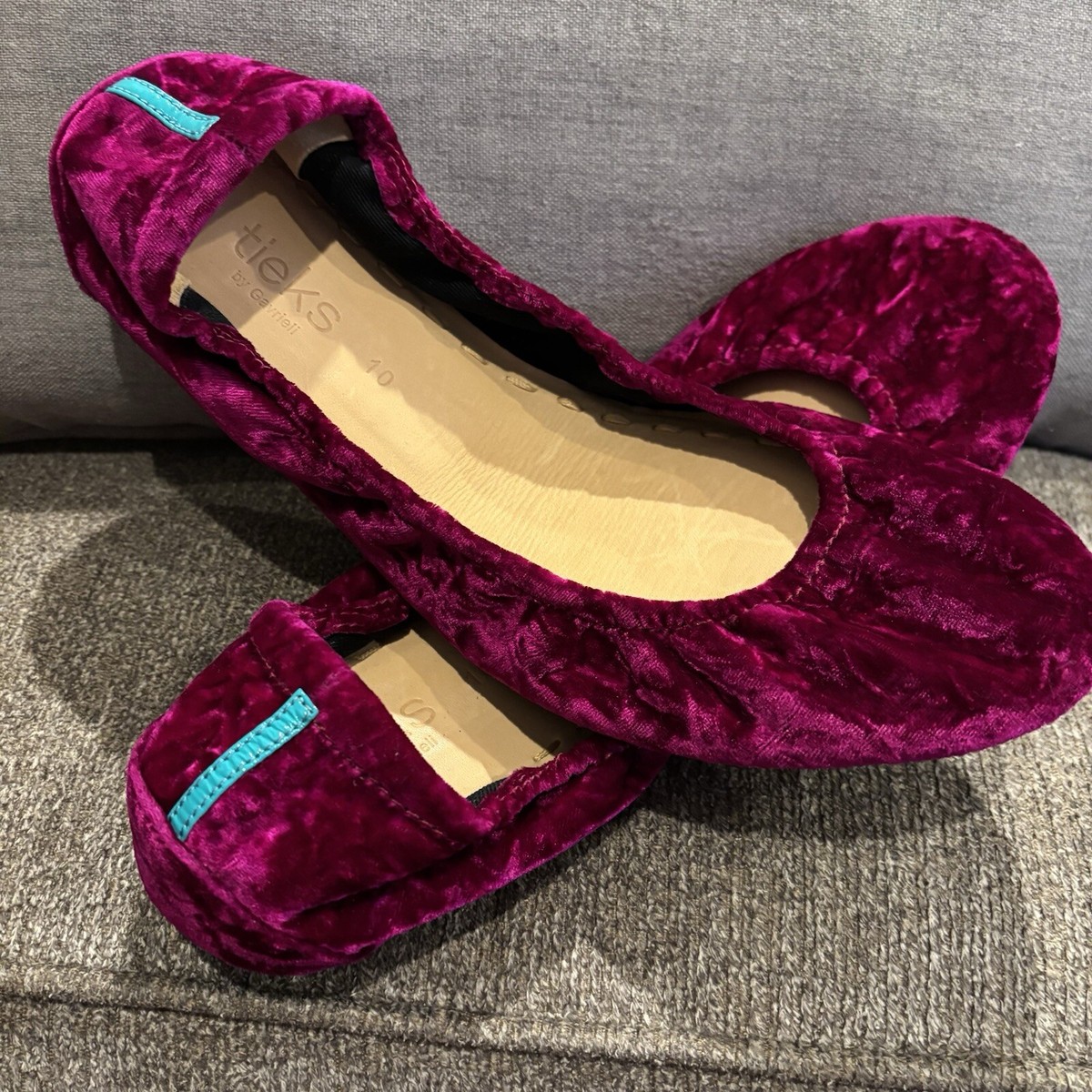 Flats Shoes Tyrian Purple Tieks Tieks Tyrian Sz 10 LIMITED RELEASE Magenta  Silk Velvet Regal Ballet Flats