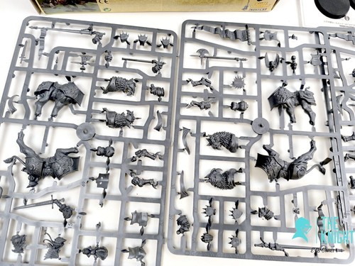 Pacchetti miniature di plastica Warhammer Age of Sigmar fantasy Battles OOP - Foto 39 di 321