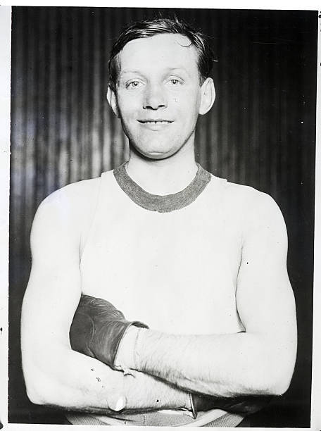 Boxer Jimmy Wilde Posed With Arms Folded 1923 OLD BOXING PHOTO Boxer Jimmy Wilde Posed With Arms Folded 1923 OLD BOXING PHOTO