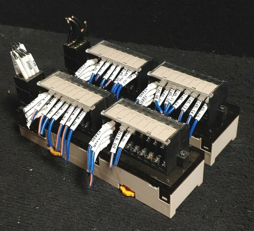 (LOT OF 2) OMRON CRT1-ID16TA-1 INPUT MODULE REMOTE TERMINAL COMPONET 24VDC