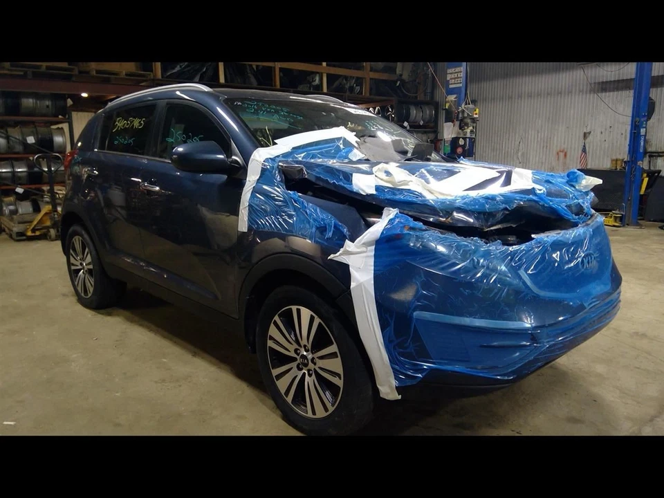 Moldura de panel basculante izquierdo SPORTAGE 2010-2016 1607827 Foto 3 de 4