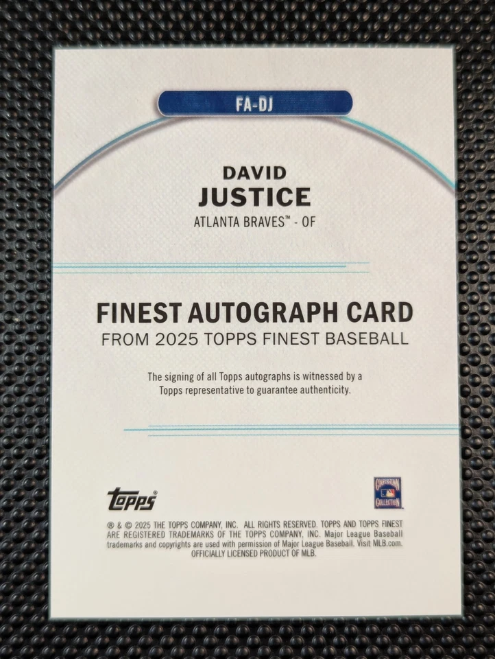  David Justice On Card Auto 2025 Topps Finest Atlanta Braves Legend Autograph 🔥 - Image 2 of 2