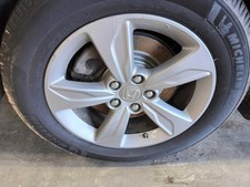 Used Wheel Fits 2018 Honda Odyssey 18x7-12 Alloy 5 Spoke Wo Machined Face Lig
