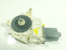 A2469065100 VORDERER LINKER FENSTERMOTOR / A2469065100 / 17353918 F&Uuml;R MERCEDES-B
