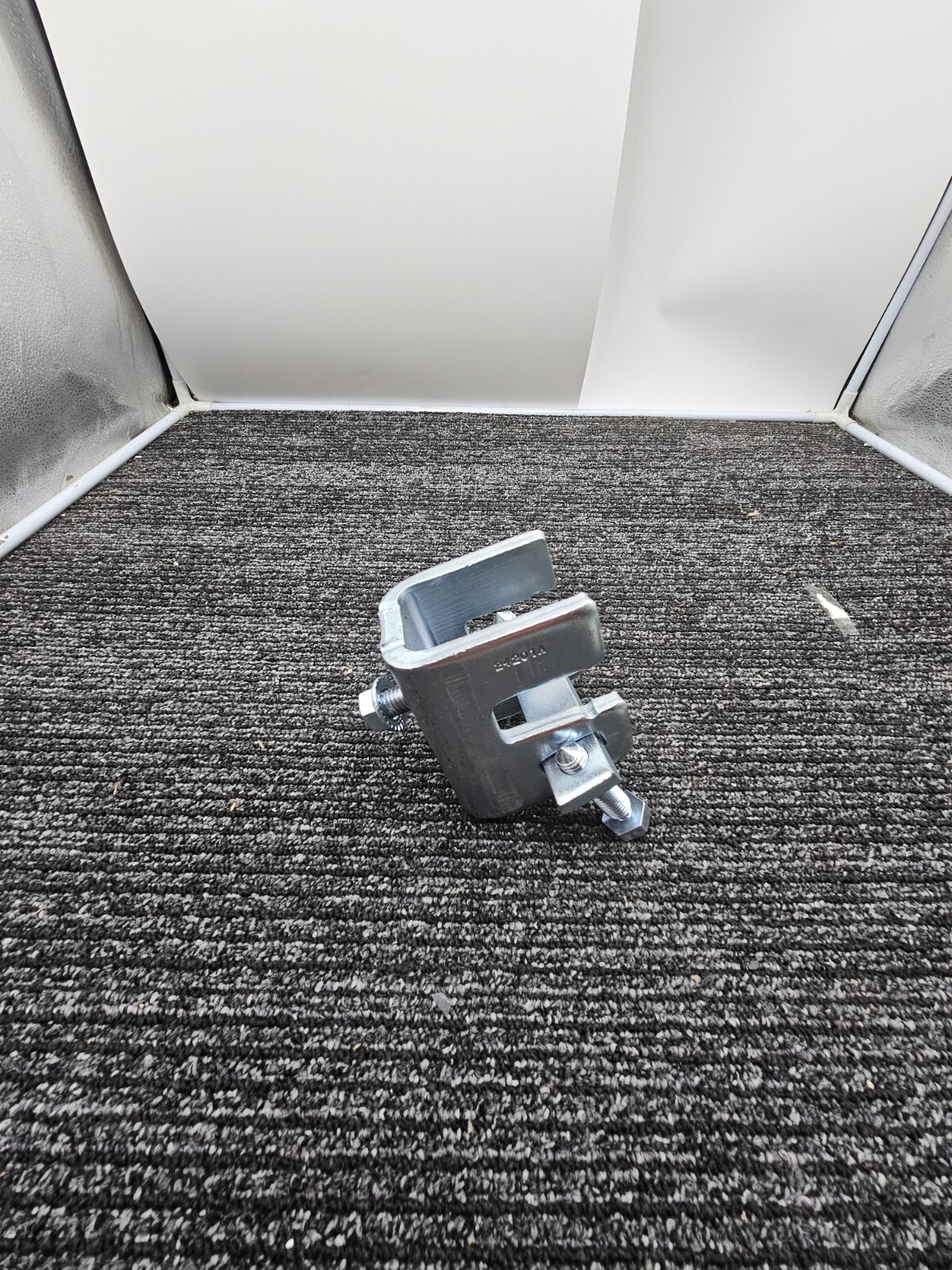 TOLCO Fig. 828 Universal Sway Brace and Hanger Assemblies Attachment to Steel