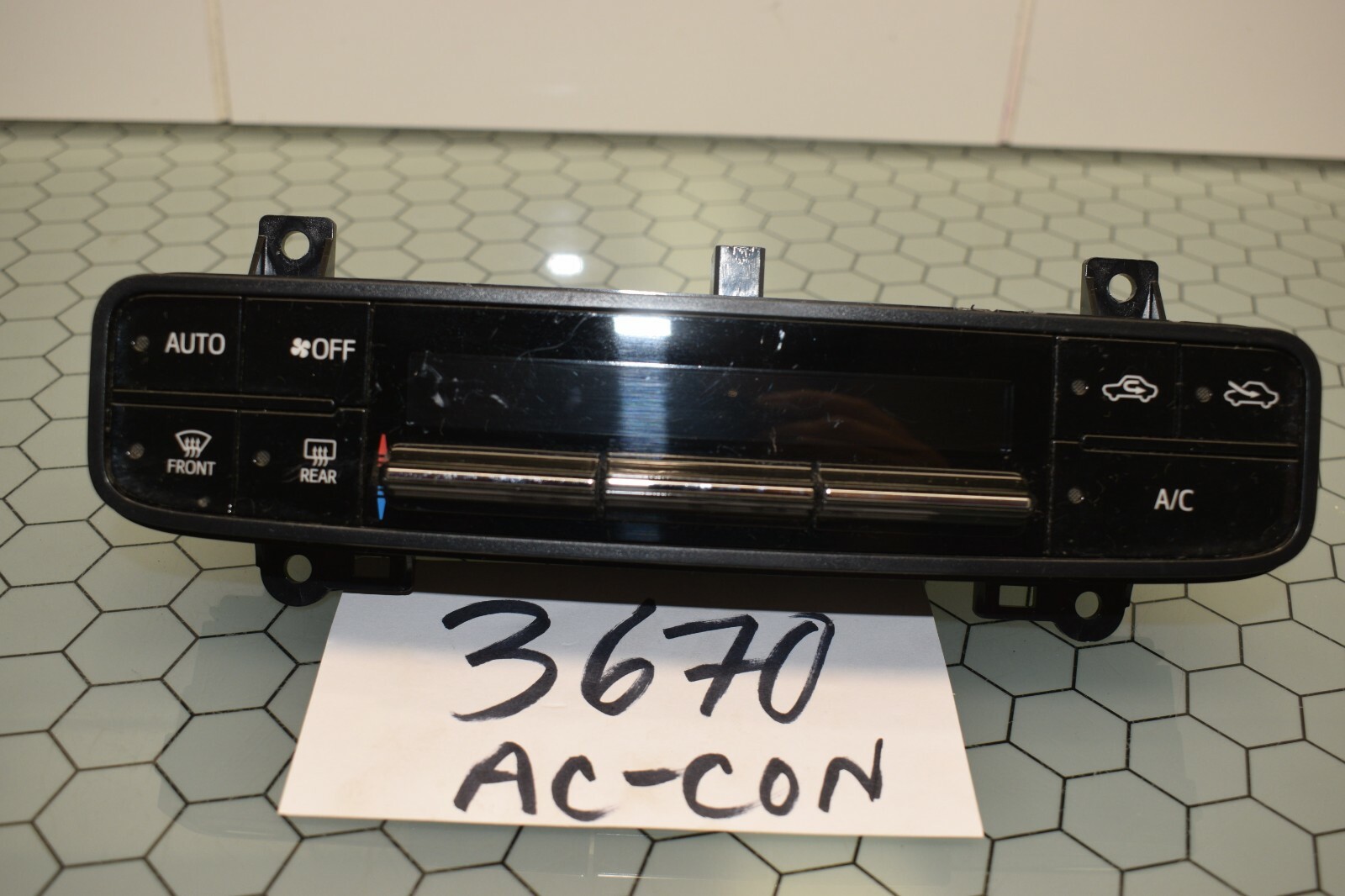17 18 19 Toyota Corolla AC and Heater Control Used Stock #3670-AC 