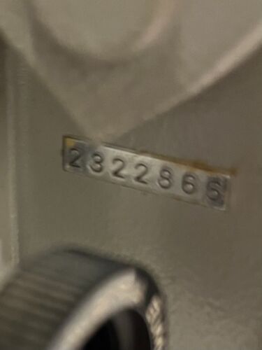 EUMIG WIEN MARK 8 PROJECTOR. MADE IN AUSTRIA. SERIAL # 2322866 UNTESTED - Picture 4 of 15