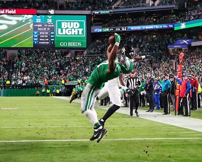 Nakobe Dean 1st Career Interception Philadelphia Eagles 8x10 NFL Football Photo