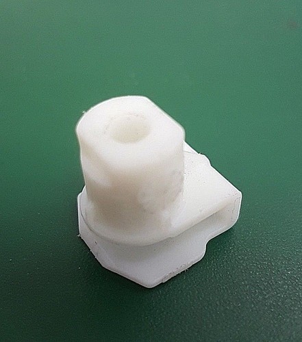 Genuine Jaguar/Land Rover Front & Rear Bumper Plastic Nut Fixing x10 - Picture 2 of 2