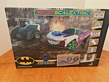 BATMAN VS. JOKER RACE FOR GOTHAM CITY MICRO SCALEXTRIC 1:64 SLOT CAR RACE SET