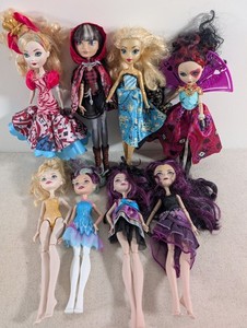 LOT CHAUSSURES ET Bottes Poupee Monster High/Winx/Barbie + Accessoires