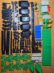 Lego Forestmen. All 7 original series sets. 6066,6054,1974,6077,1680,1877,6071