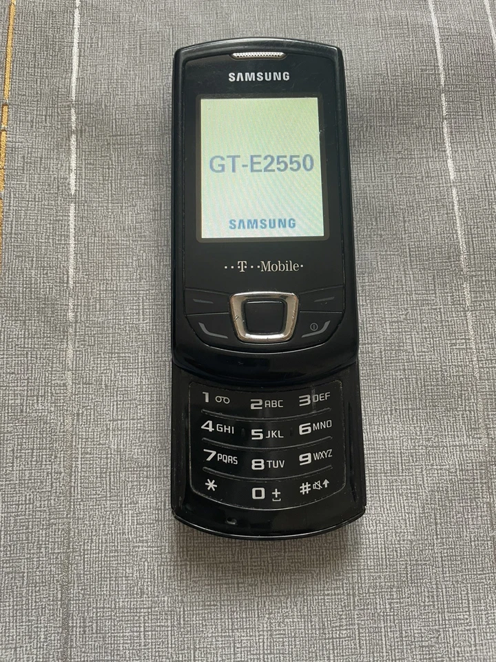 Samsung Monte Slide GT-E2550 - Strong Black (Unlocked) Mobile Phone, photo 3 of 5