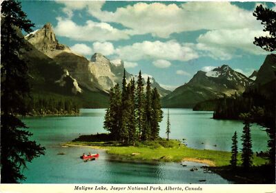Vintage Postcard 4x6- MALIGNE LAKE, JASPER NATIONAL PARK, ALBERTA, CANADA