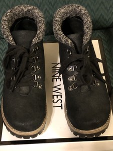 nine west hiking boots