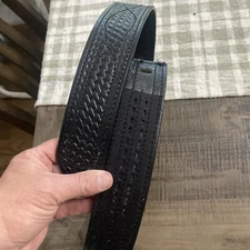 Duty Man 5021 Duty Belt Size Medium Buckleless  2.14”