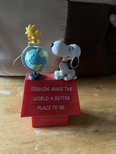 Snoopy figurine. Friends Make The World A Better Place To Be