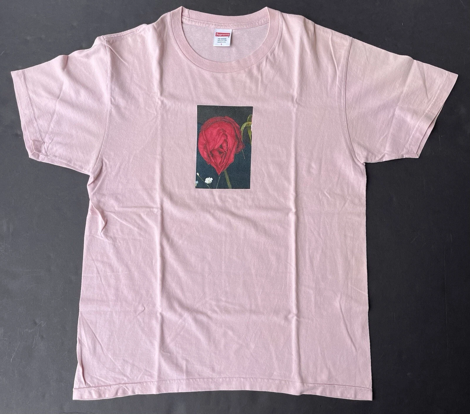 T shirt rose rouge Supreme Araki FW16 coton rose étiqueté large