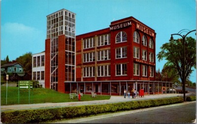 NIAGARA FALLS MUSEUM Canada RAINBOW BRIDGE Postcard