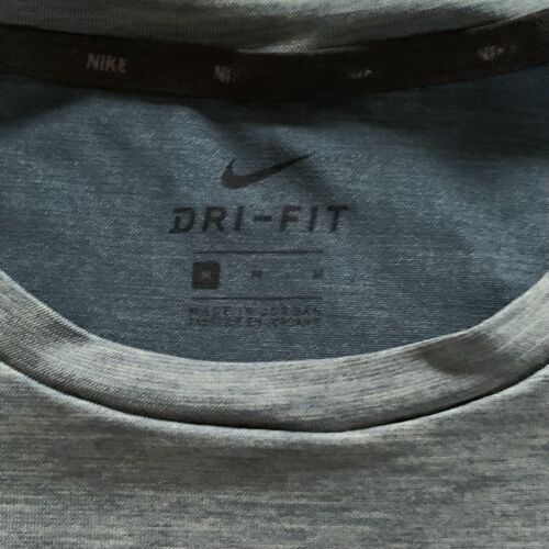 Nike Dri Fit T-Shirt Mens Medium Olive Green Nike Store Employee Short Sleeve - 第 2/2 張圖片