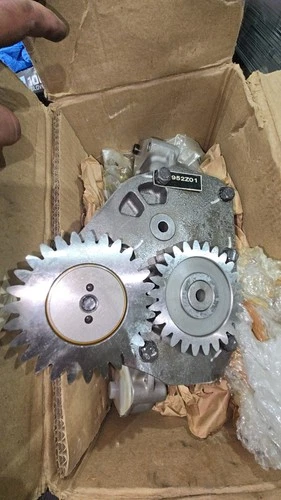 X15 Cummins Oil Pump 2881757