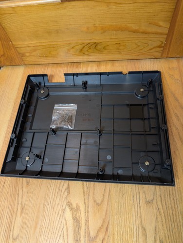 Technics SL-1500 Vintage Turntable parts Original Bottom cover With Feet 