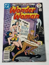 Wonder Woman 230 DC Comics WW Vs. Cheetah Bronze Age 1977