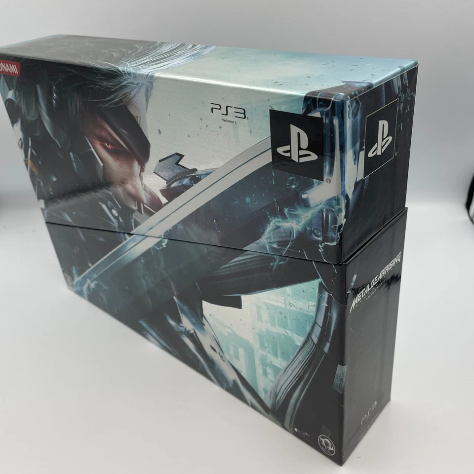 PS3 Metal Gear Rising Revengeance Premium Package Limited Edition Figure Book CD - Image 3 of 4