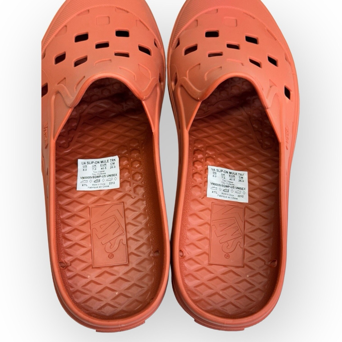 Vans Slip-On Mule Trk
Burnt Ochre
VN0005V8GWP Orange Slip-On Shoes Sneakers VANS SLIP-ON MULE TRK SHOE BURNT OCHRE - ONE Boardshop main image 2