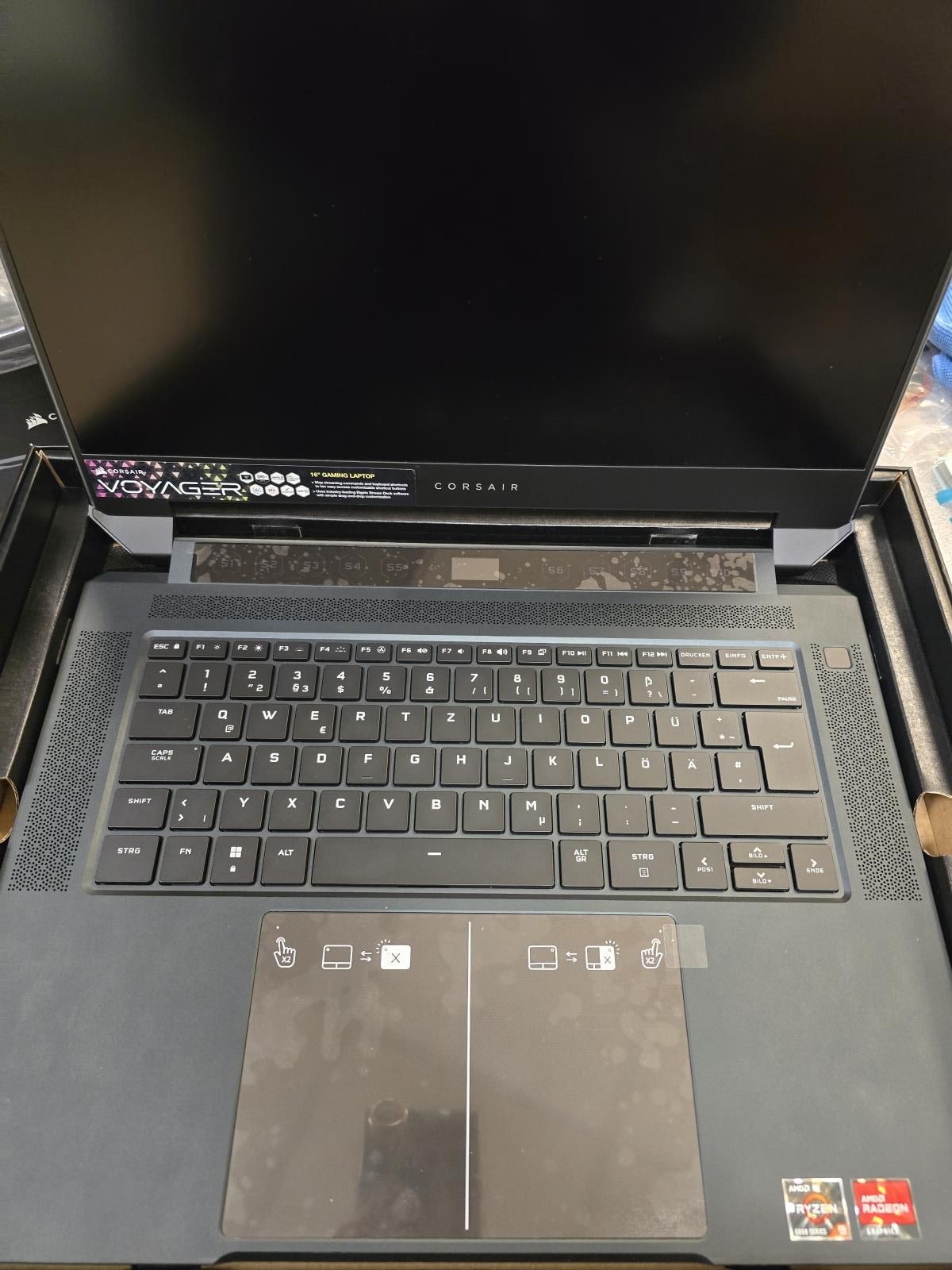 Corsair Voyager A1600 16'' 2TB AMD Ryzen 9 32GB RAM Gaming Laptop- UK Layout