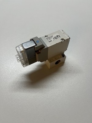 SMC Magnetventil VP344R-5LZ1-02FB 24V DC Pneumatik 3/2 Wege Ventil Neu +Rechnung