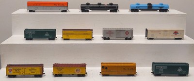 Pemco, Con-Cor & Varney HO Scale Assorted Freight-Boxcar, Reefer, Tank Cars[11]