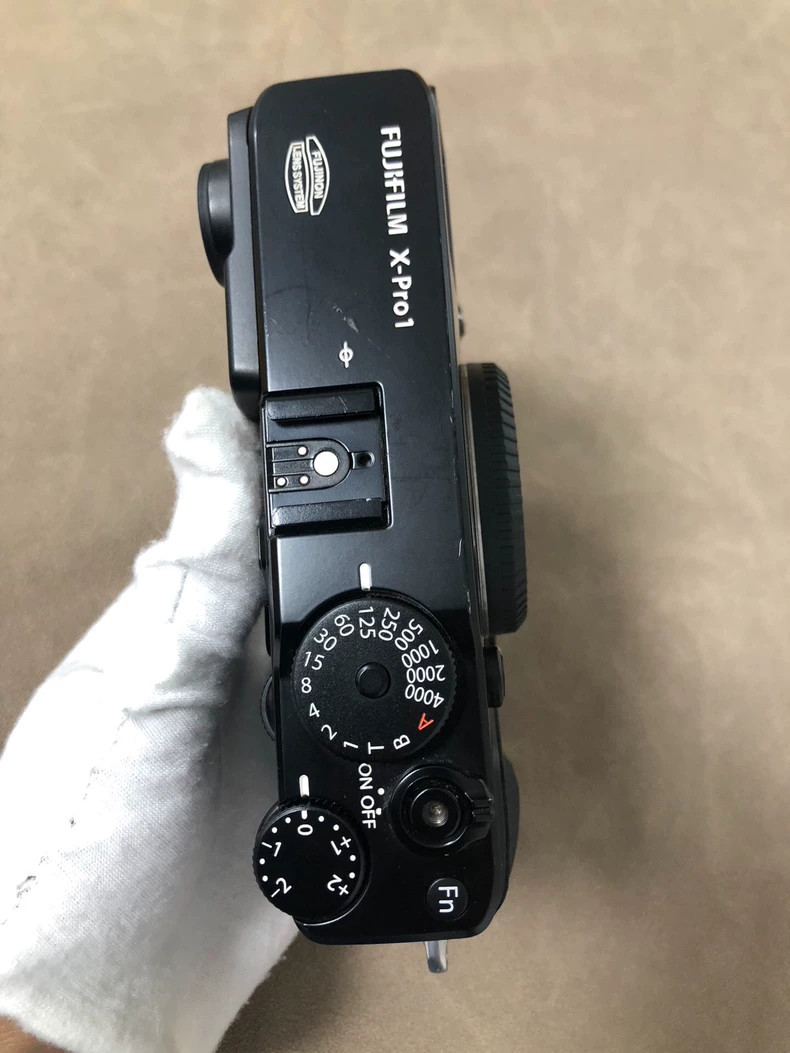 Fujifilm X-Pro1 16.3MP Mirrorless Digital Camera Black Body (No